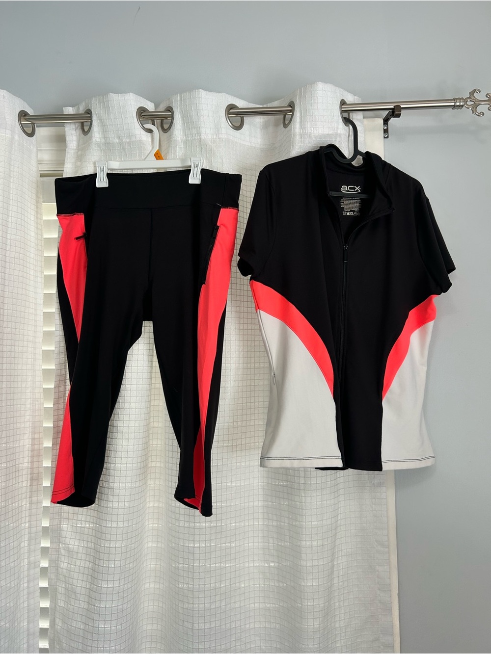 Women's Black & Coral Active Jacket and Capri Leggings Set - Picture 1 of 12